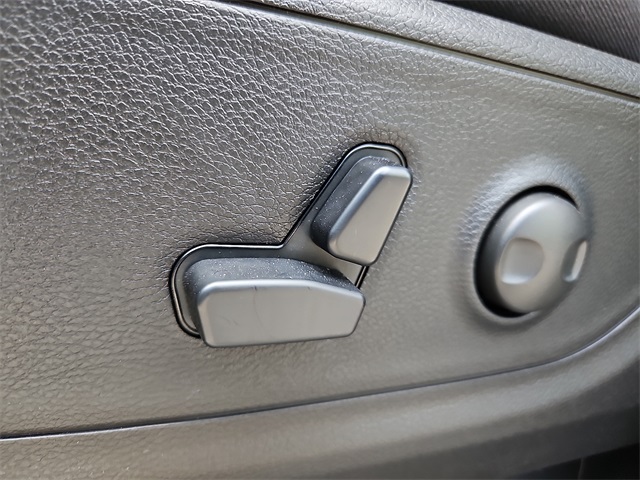2025 Ram 1500 Big Horn Lone Star photo 14