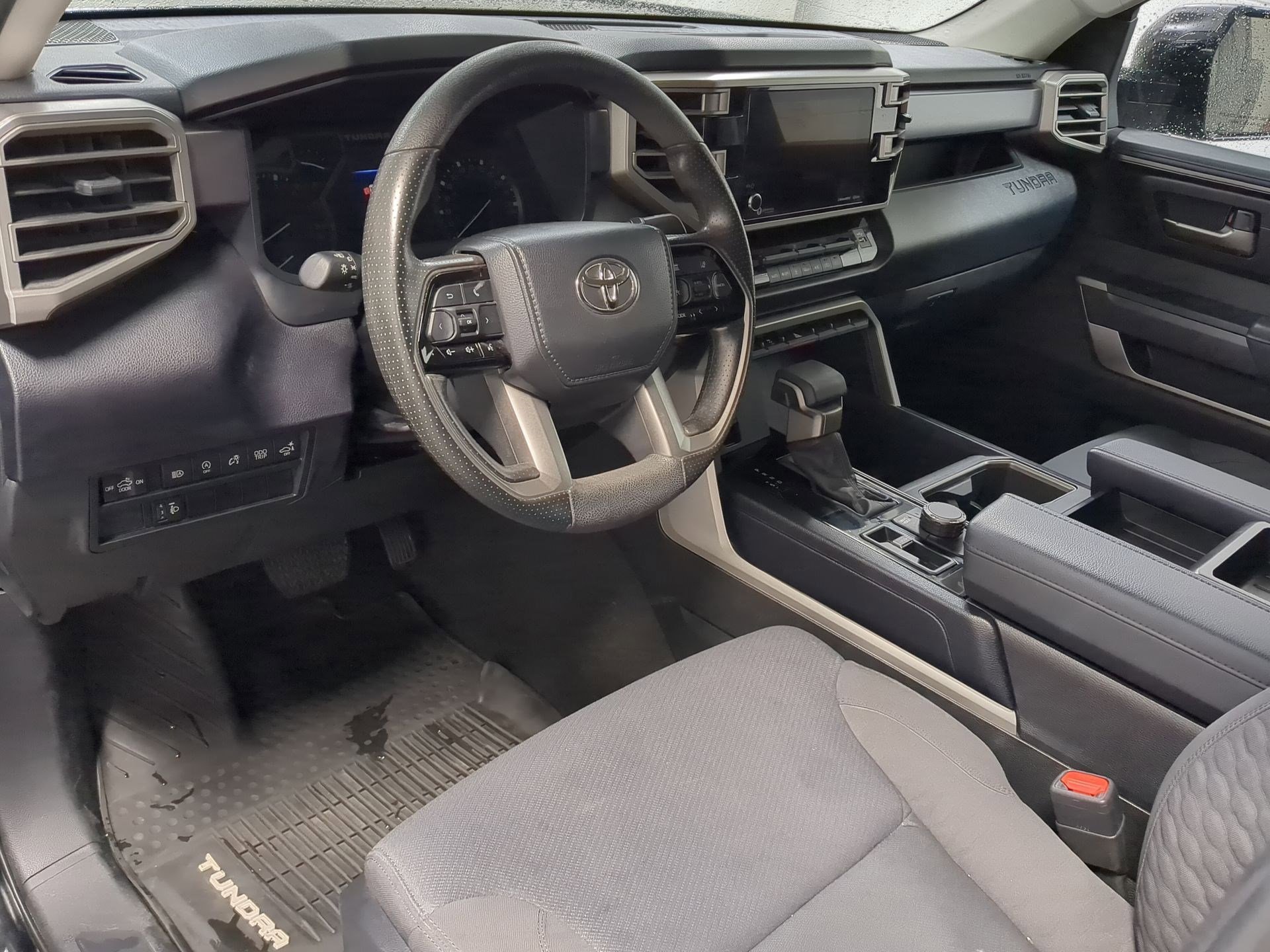 2023 Toyota Tundra SR5 photo 8