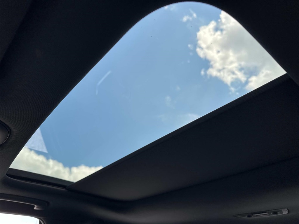 2025 Genesis G70 2.5T photo 4