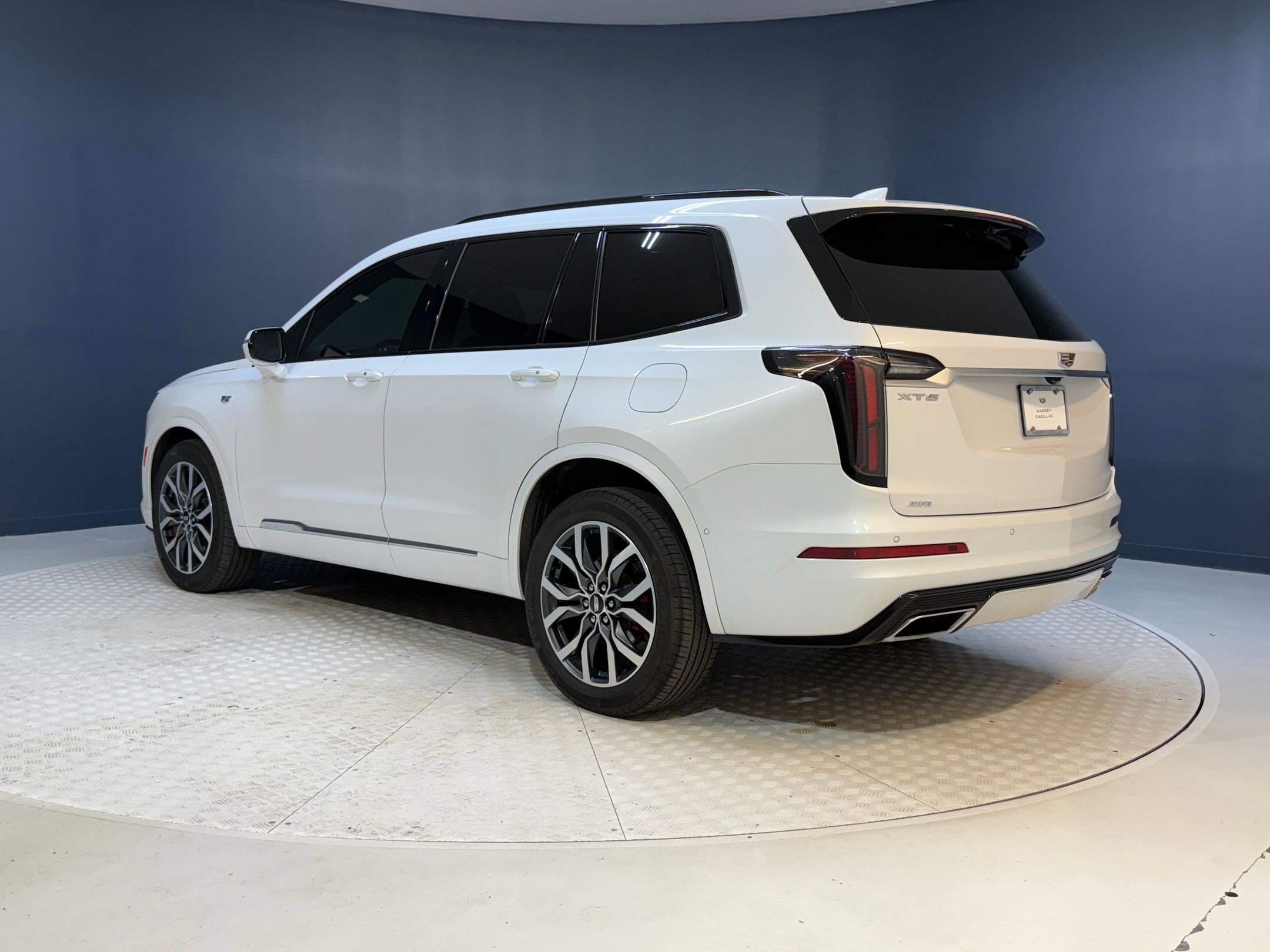 2024 Cadillac XT6 Sport photo 3