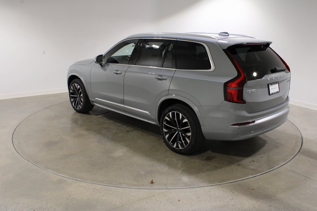 2026 Volvo XC90 Plus photo 2
