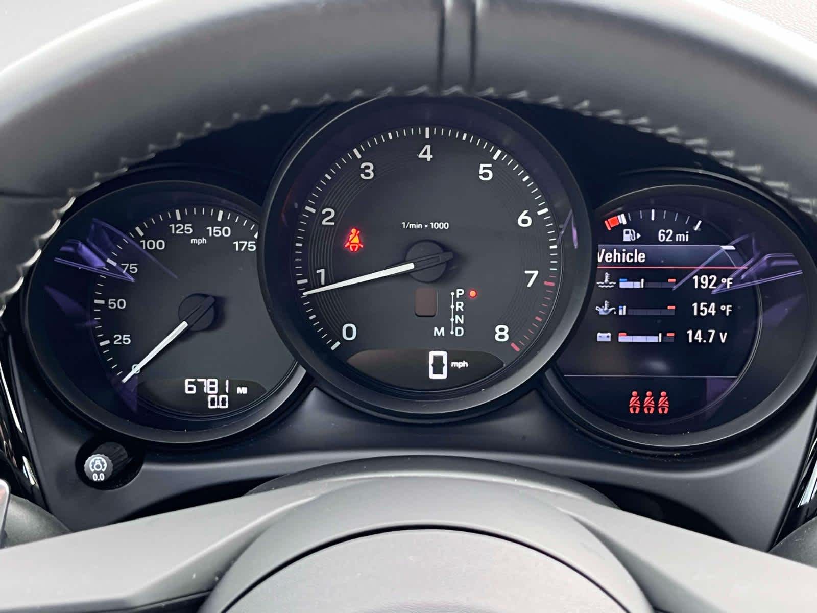 2024 Porsche Macan Base photo 35