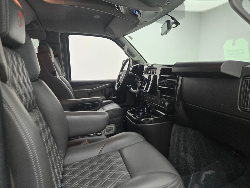 2023 Gmc Savana 2500 Cargo photo 30