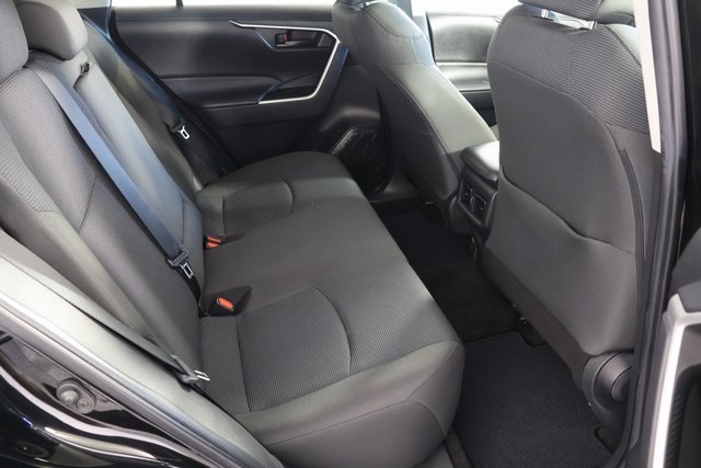2023 Toyota RAV4 LE photo 20