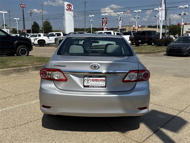 2012 Toyota Corolla LE photo 4
