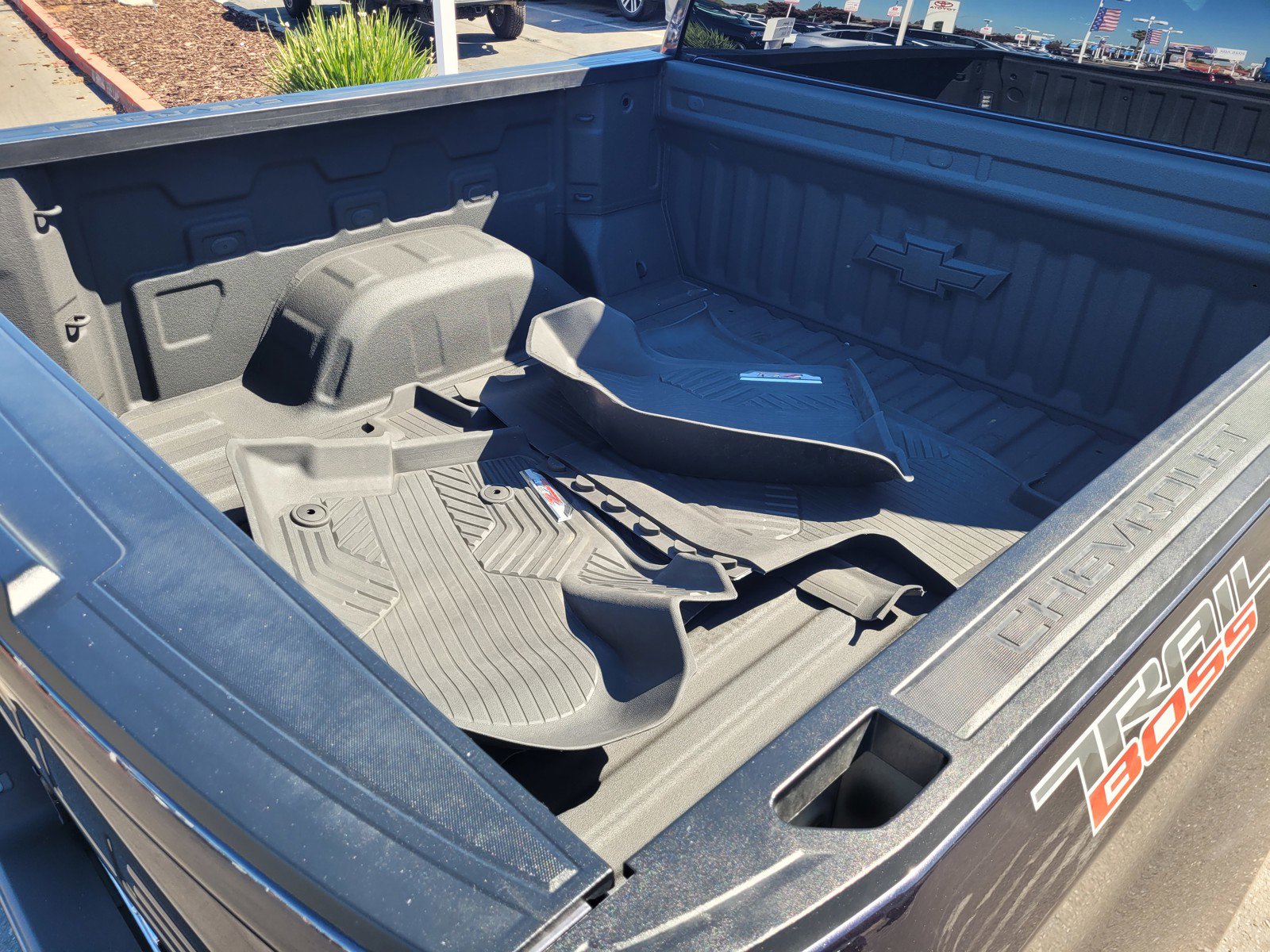 2022 Chevrolet Silverado 1500 LT Trail Boss photo 7