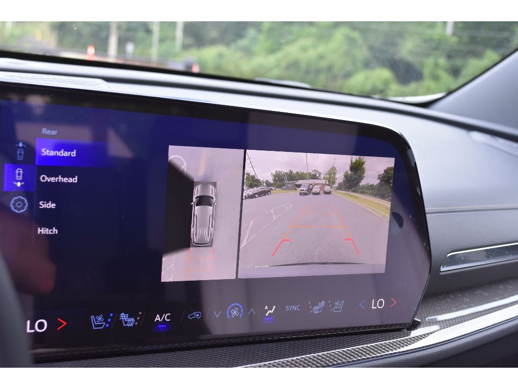 2025 Chevrolet Traverse High Country photo 18