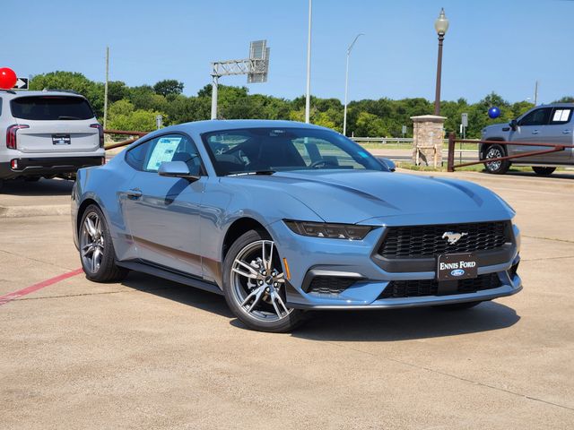 2025 Ford Mustang EcoBoost photo 2