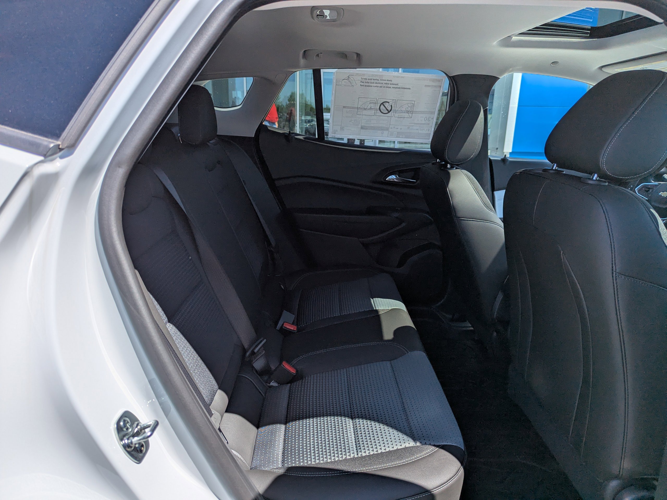 2025 Chevrolet Trax LT photo 35