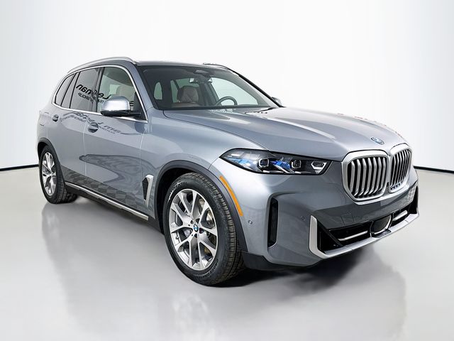 2026 BMW X5 50e's photo