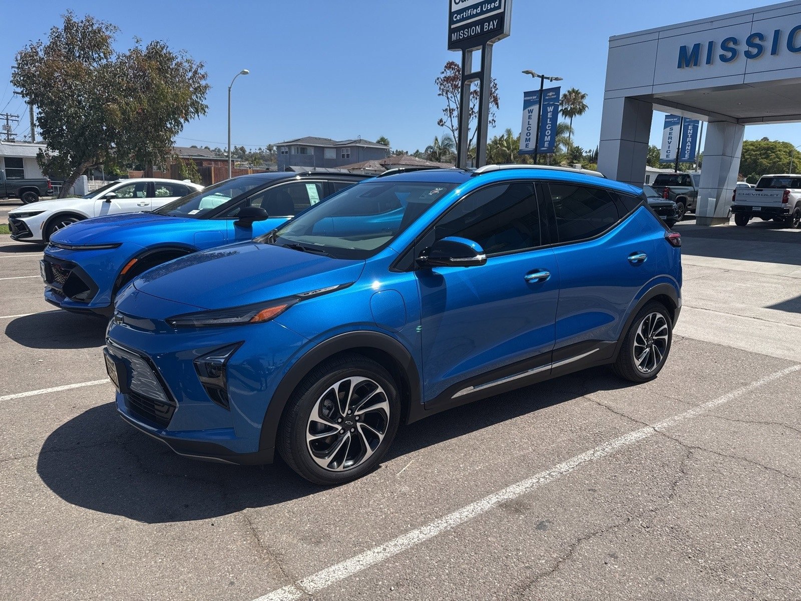 Used 2023 Chevrolet Bolt EUV Premier with VIN 1G1FZ6S05P4128231 for sale in San Diego, CA