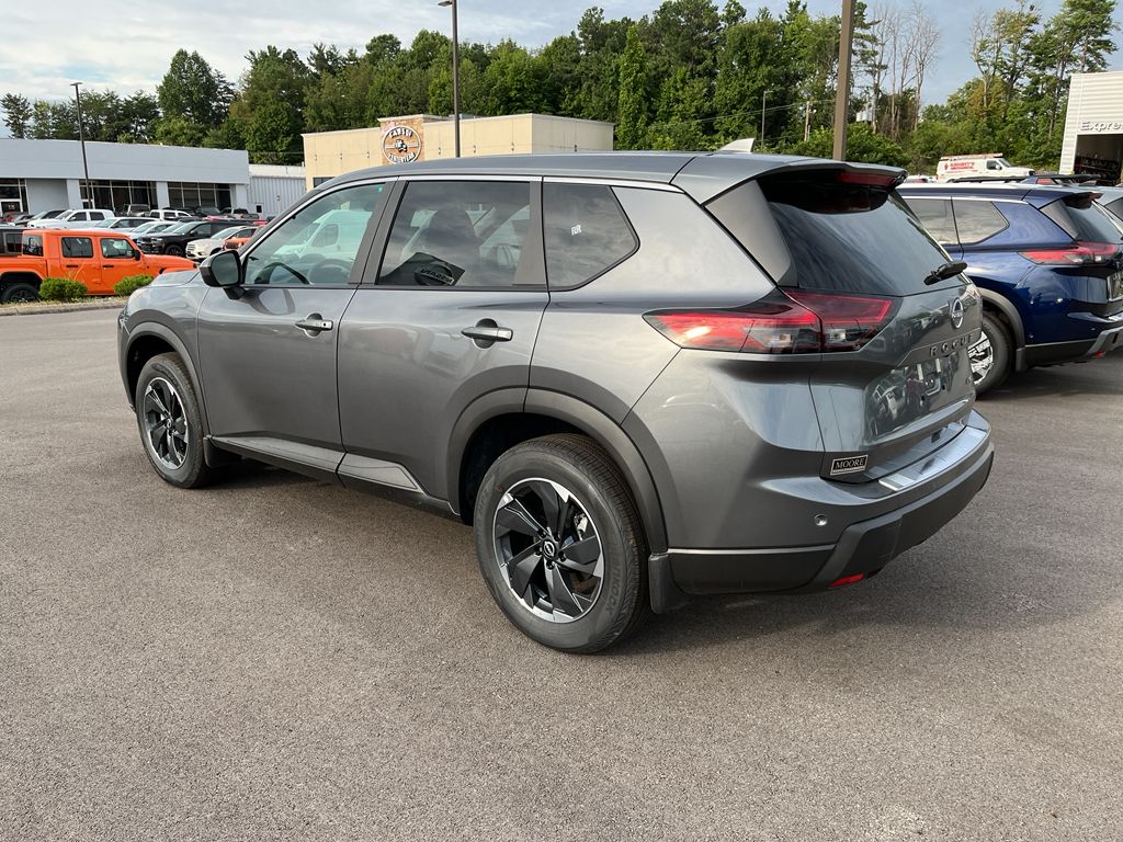 2026 Nissan Rogue SV photo 2