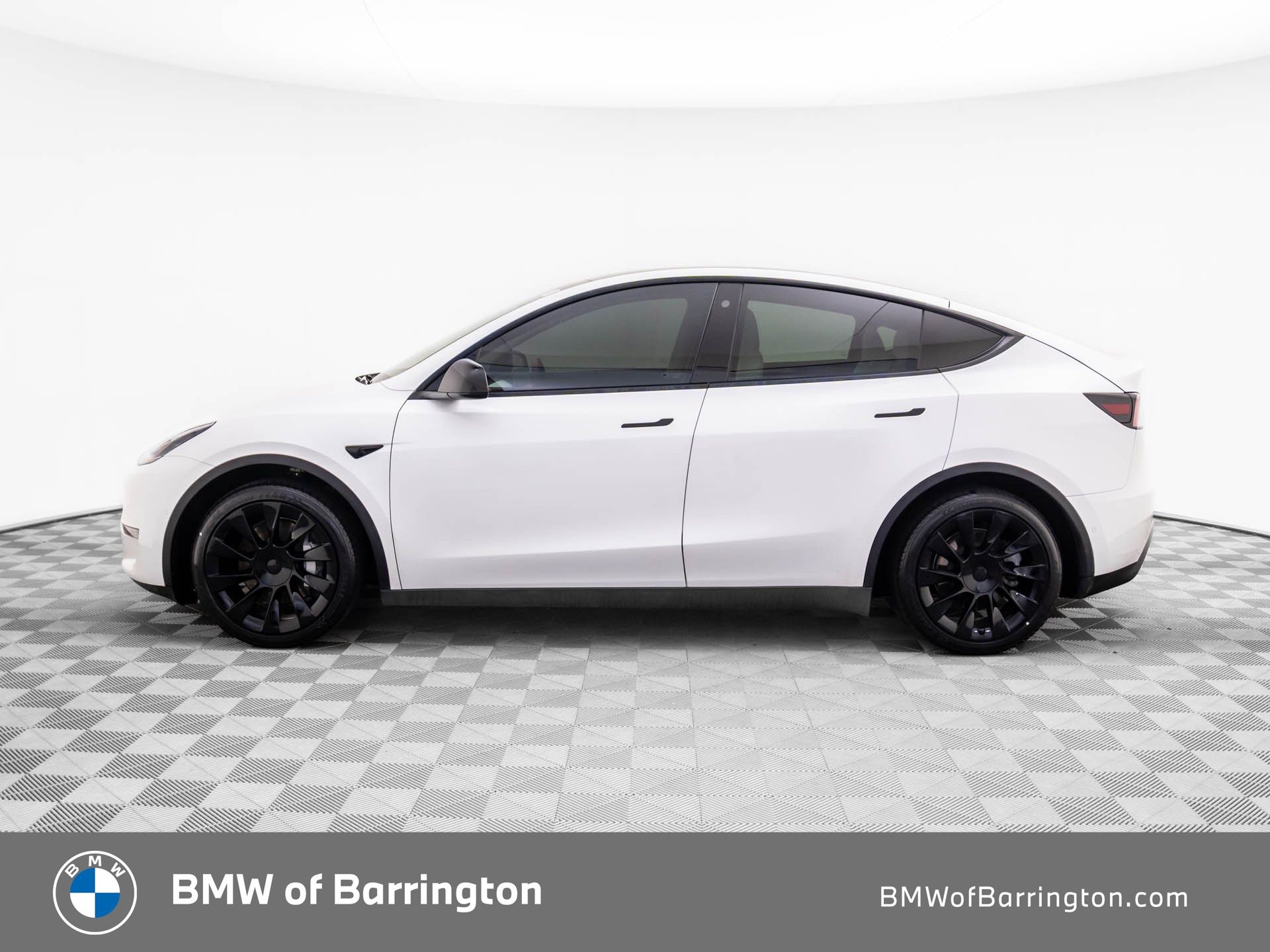 Used 2021 Tesla Model Y Long Range with VIN 5YJYGDEE4MF141641 for sale in Barrington, IL
