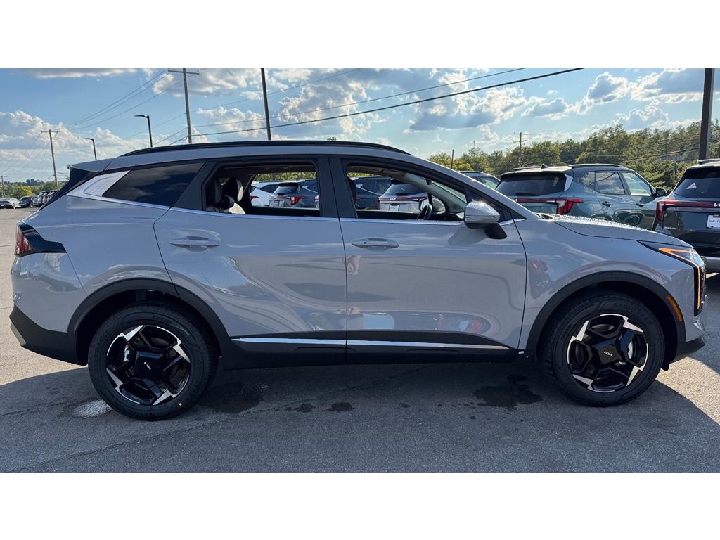 2026 Kia Sportage Hybrid EX photo 2