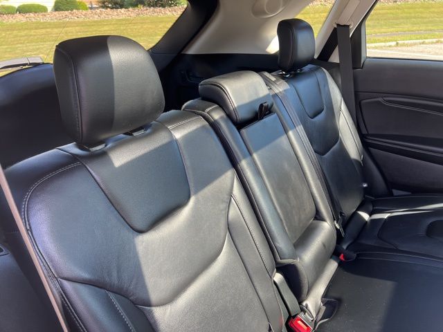 2022 Ford Edge Titanium photo 31