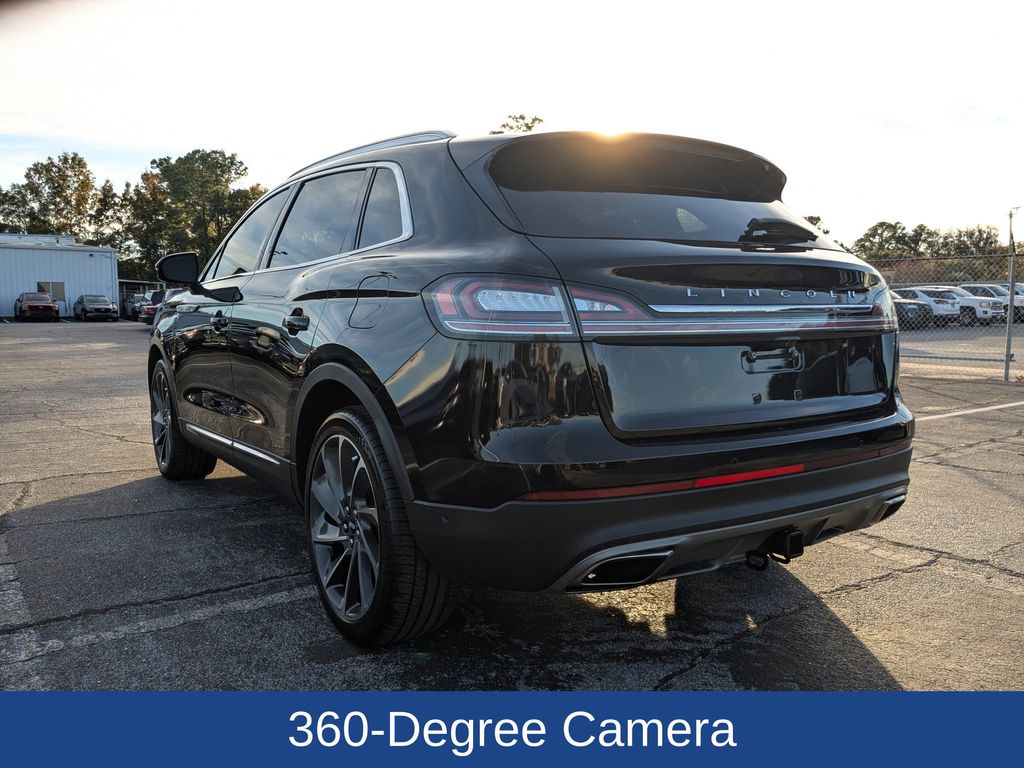 2021 Lincoln Nautilus Reserve photo 3