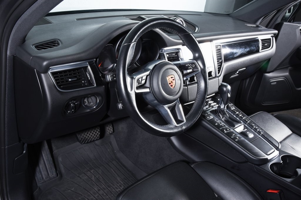 2018 Porsche Macan photo 4