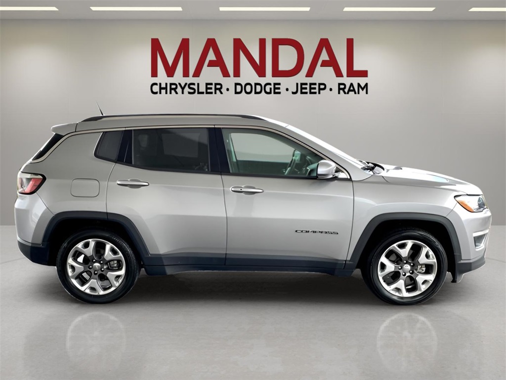 2019 Jeep Compass Limited photo 2