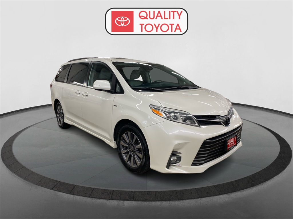 Used 2020 Toyota Sienna Limited with VIN 5TDDZ3DC3LS248032 for sale in Fergus Falls, Minnesota