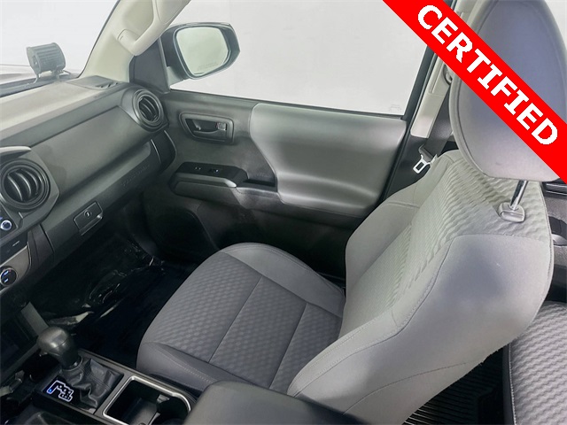 2022 Toyota Tacoma SR5 photo 19