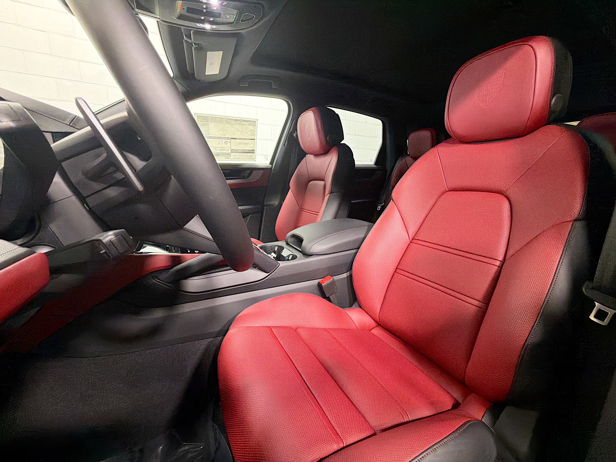 2026 Porsche Cayenne photo 2