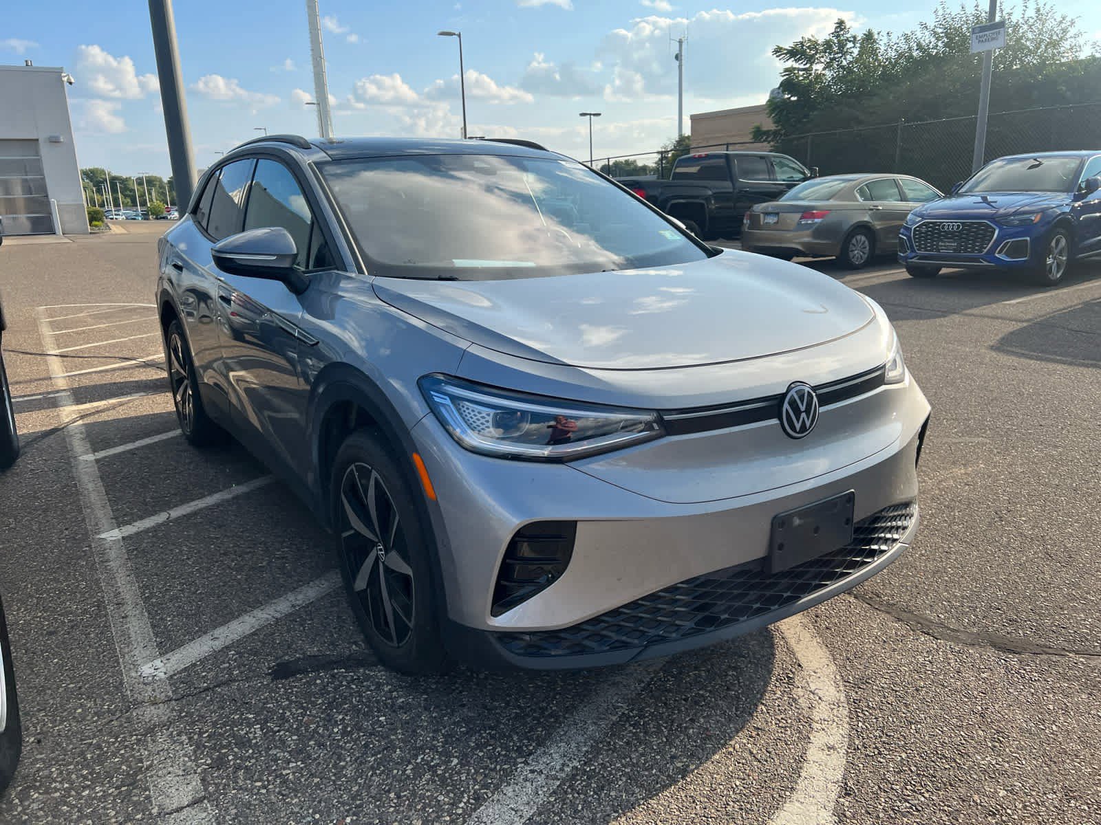 Certified 2023 Volkswagen ID.4 PRO S with VIN 1V2WNPE83PC043127 for sale in Minneapolis, MN