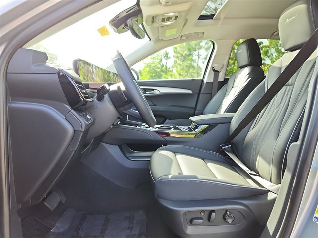 2025 Buick Envision Avenir photo 15