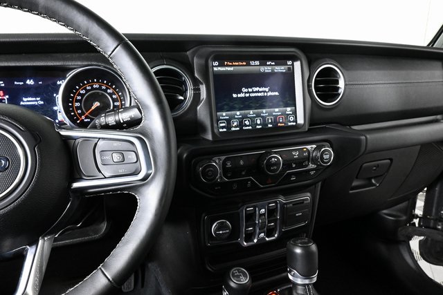 2022 Jeep Wrangler Unlimited Sahara photo 11