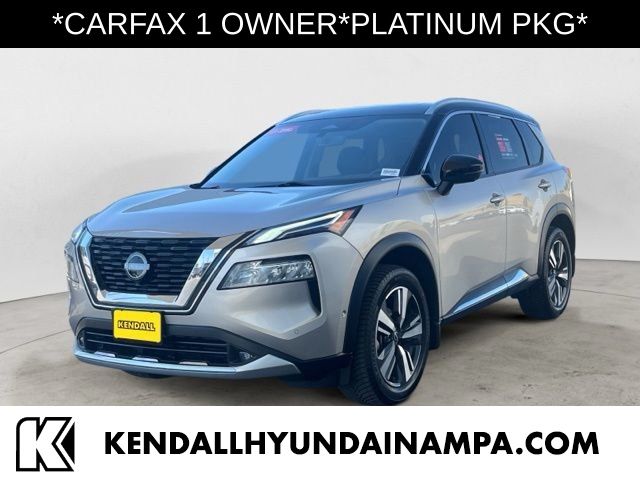 2022 Nissan Rogue Platinum's photo