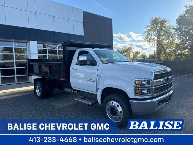 2024 Chevrolet Silverado 4500 Medium Duty Chassis Cab Work Truck's photo