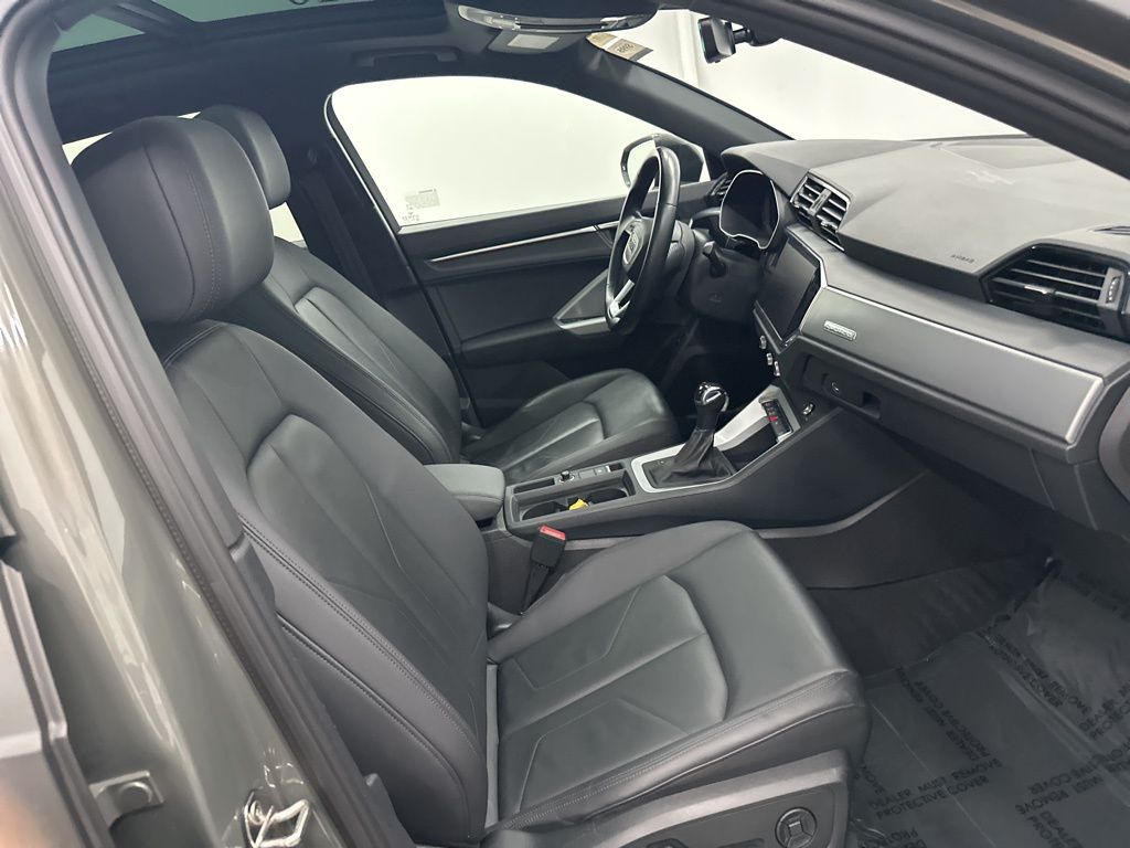 2022 Audi Q3 Premium photo 16