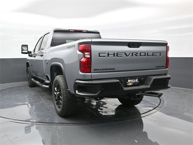 2025 Chevrolet Silverado 2500HD Custom photo 5