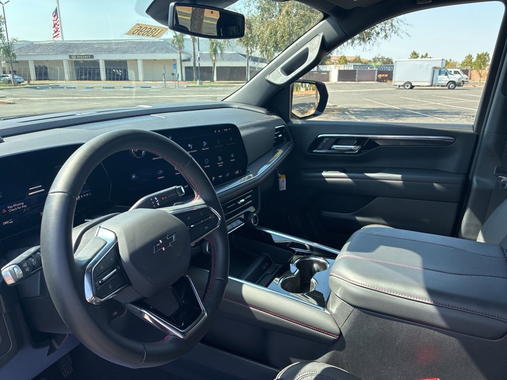 2025 Chevrolet Tahoe RST photo 13