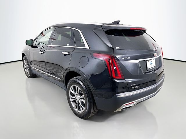 2021 Cadillac XT5 Premium Luxury photo 3