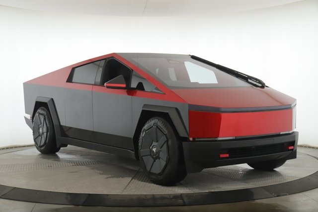 Used 2024 Tesla Cybertruck Base with VIN 7G2CEHED8RA003309 for sale in Findlay, OH