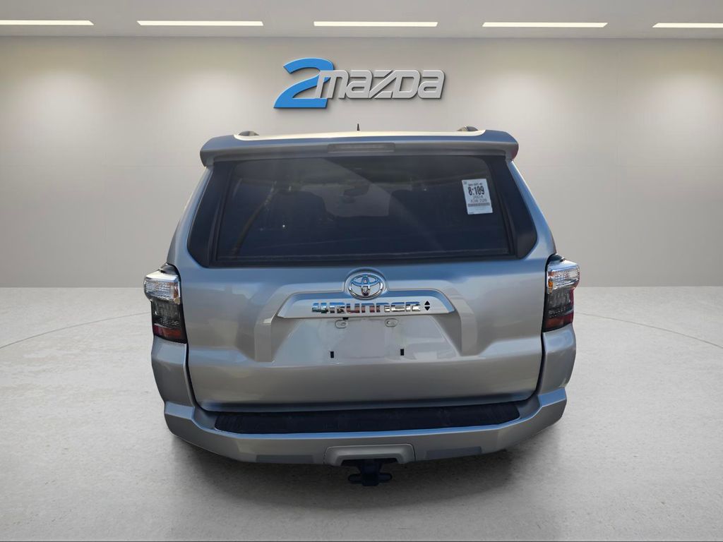 2024 Toyota 4Runner SR5 Premium photo 2