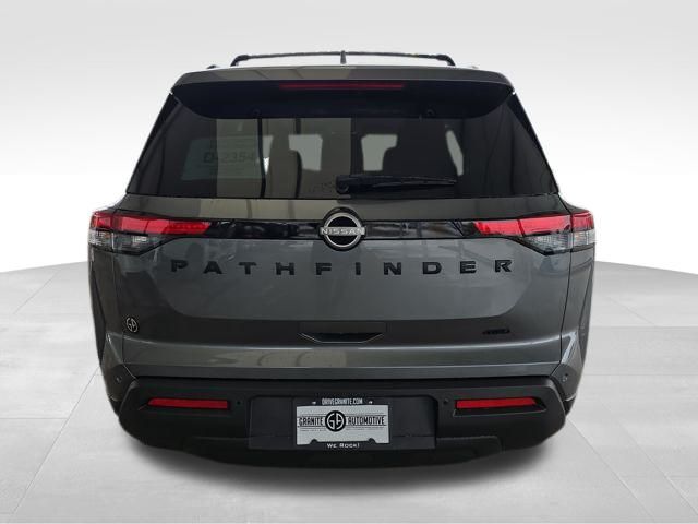 2025 Nissan Pathfinder SV photo 4