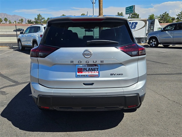 2024 Nissan Rogue SV photo 6