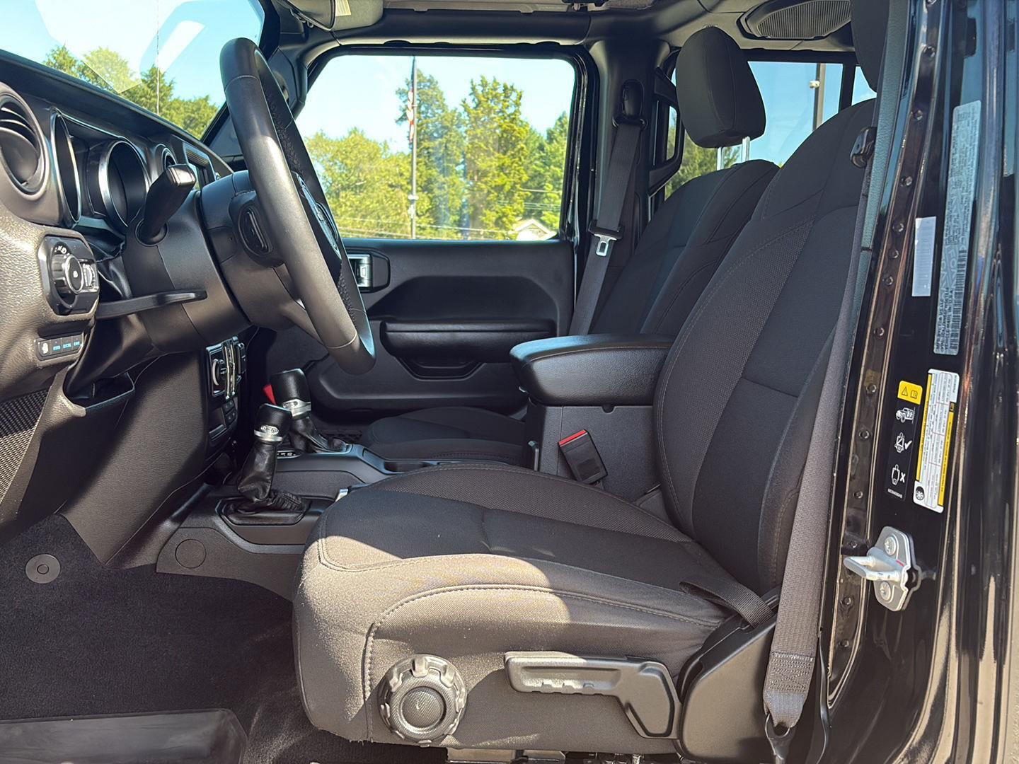 2023 Jeep Wrangler 4xe Willys photo 8
