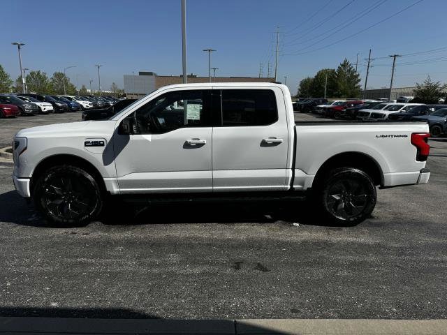 2025 Ford F-150 Lightning photo 2
