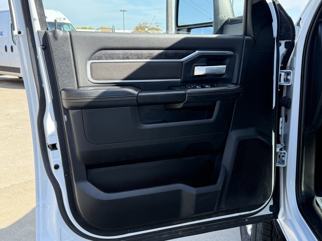 2024 Ram 2500 Big Horn photo 14