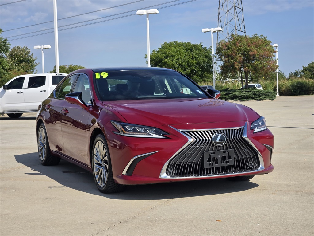 2019 Lexus ES 350 photo 3