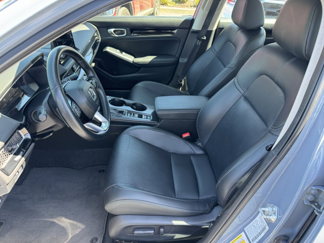 2023 Honda Civic Touring photo 2