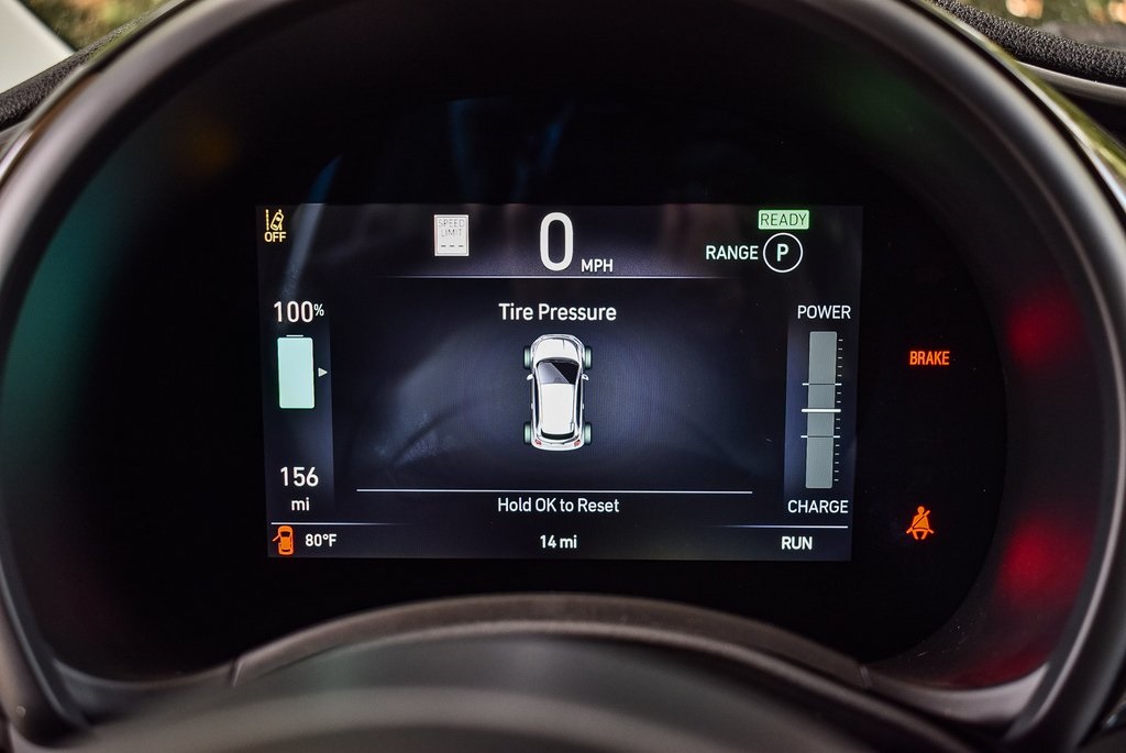 2025 Fiat 500e La Prima photo 18