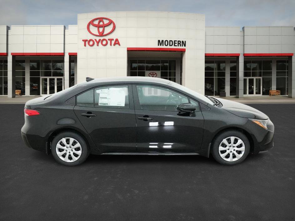 2026 Toyota Corolla LE photo 25