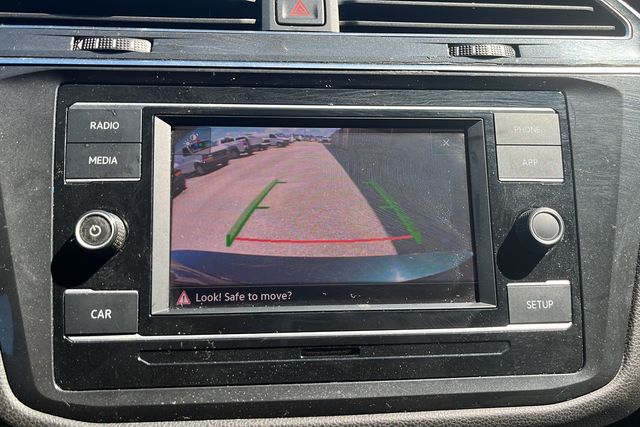 2019 Volkswagen Tiguan S photo 8