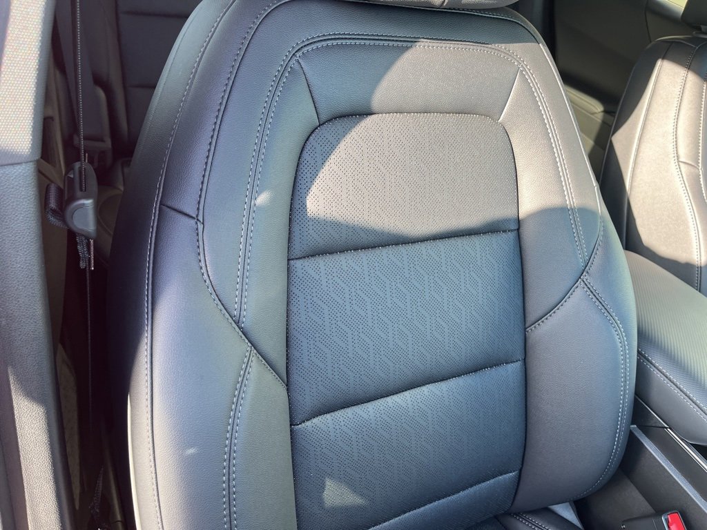 2026 Chevrolet Equinox LT photo 30