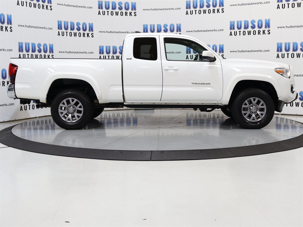 2018 Toyota Tacoma SR5 Access Cab V6 4x4 photo 6