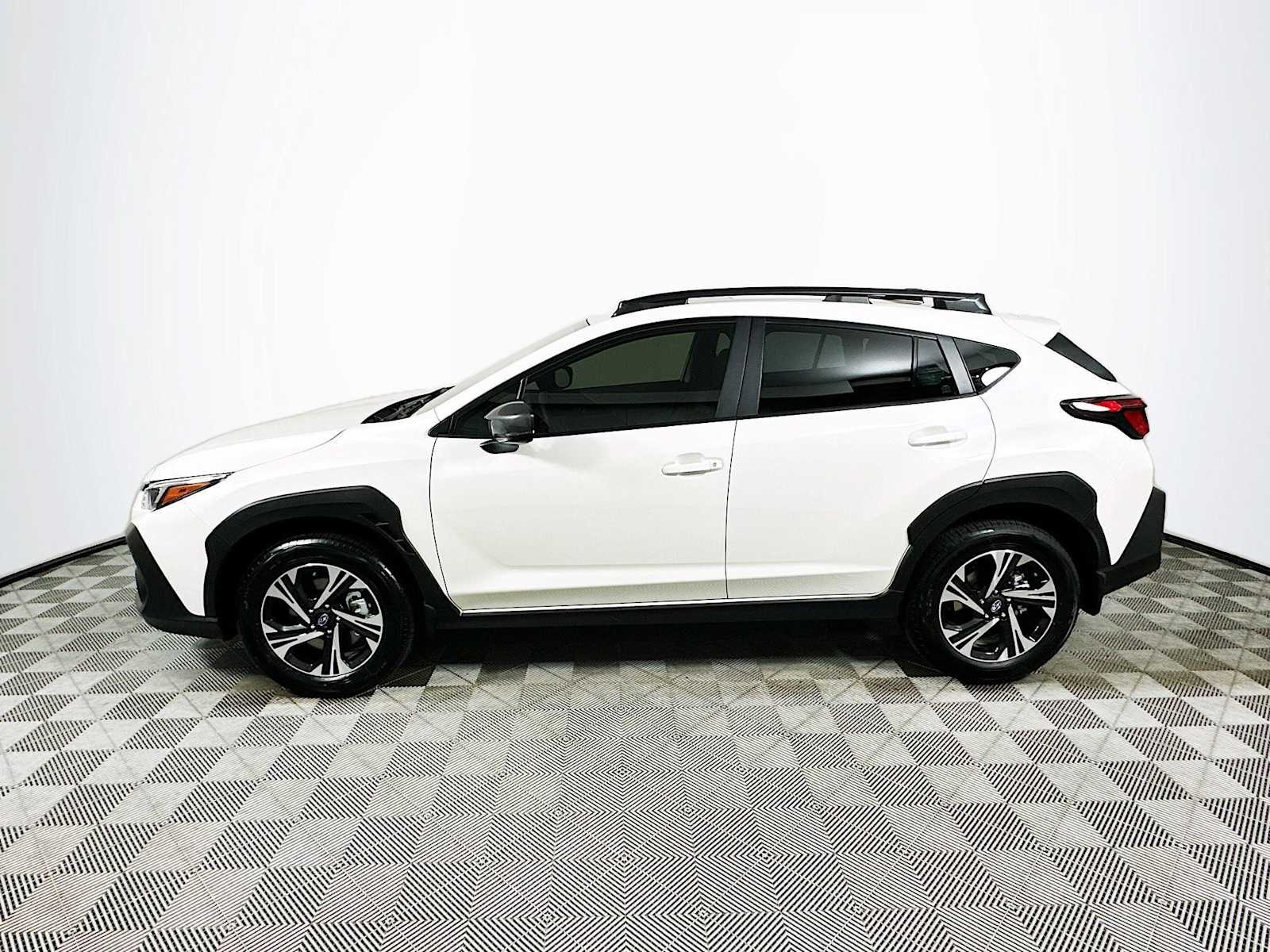 2025 Subaru Crosstrek Premium photo 4