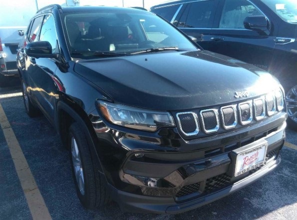 2022 Jeep Compass Latitude's photo